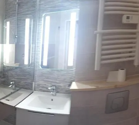 Les Embruns アパート *